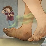 Asal Usul Penyebab Bau Kaki yang Mengganggu
