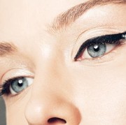 Rekomendasi Eyeliner Berkualitas di Bawah Rp300 Ribu