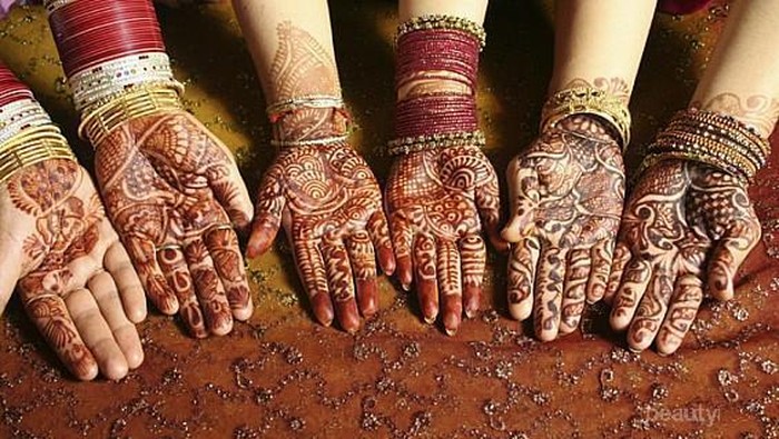 Gunakan Bahan Alami untuk Buat Henna Tahan Lama