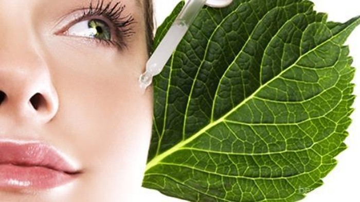 Tips Memakai Face Oil yang Tepat agar Wajah Bercahaya