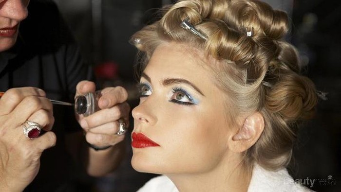 5 Eyeliner Terbaik Menurut Rekomendasi para Makeup Artist