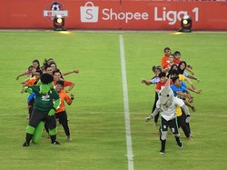 Virus Corona Sampai Indonesia, Tira Persikabo Vs Arema FC Jalan Terus