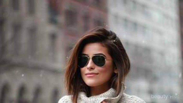 5 Ide Mix & Match Turtleneck yang Bisa Kamu Coba