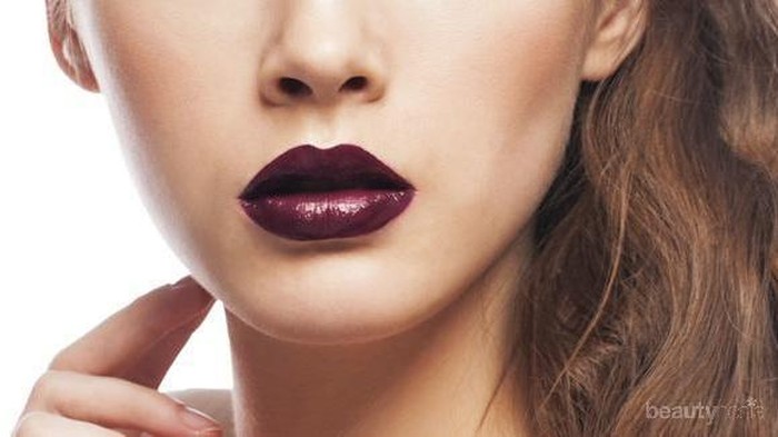 Kurang Percaya Diri dengan Bibir Hitam? Gunakan Warna Lipstik Ini