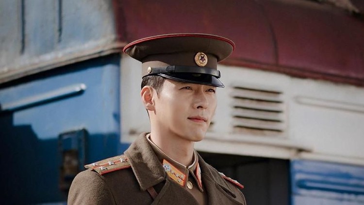 Bintang drama Korea Crash Landing on You, Hyun Bin, menempati peringkat pertama reputasi brand untuk bulan Februari. Cek daftar lainnya di sini, Bun.