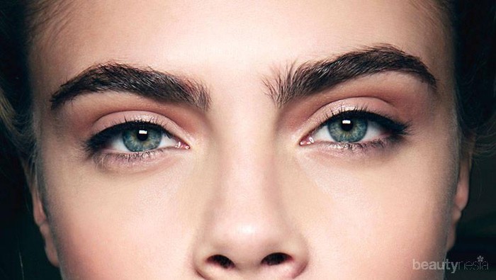 Selebriti Berikut Dinobatkan Memiliki Alis Terseksi