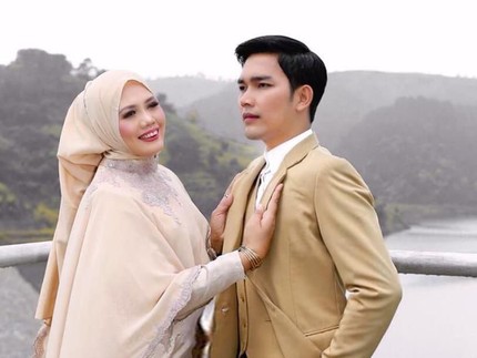 Intip 7 Potret Elly Sugigi Setelah Perawatan Gigi, Cantik Bikin Pangling
