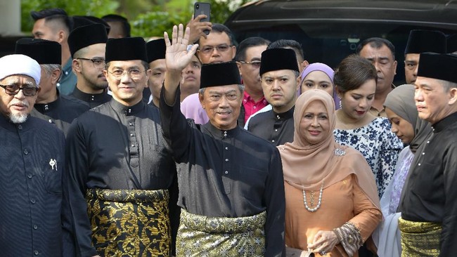 Pemerintahan Malaysia membantah klaim pemimpin oposisi Anwar Ibrahim yang menyatakan mereka kehilangan dukungan mayoritas di parlemen.