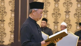 Oposisi Kritik Kabinet Gemuk PM Malaysia
