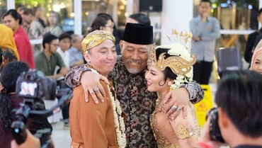 img-title Jadi Saksi Nikah Anak Dono, Indro Warkop: Jaga Baik-baik Istrimu