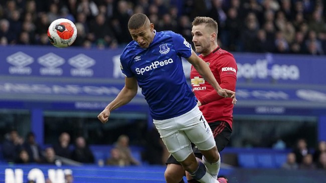 Jadwal Liga Inggris pekan ini bakal menyuguhkan dua partai besar yang melibatkan duel Everton vs Manchester United dan Manchester City vs Liverpool.