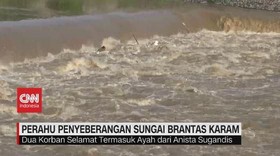 VIDEO: Perahu Penyeberangan Sungai Brantas Tenggelam
