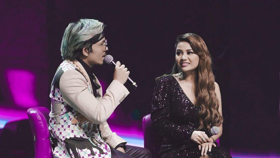Aurel Hermansyah mengadu pada Atta Halilintar saat diomongin orang.