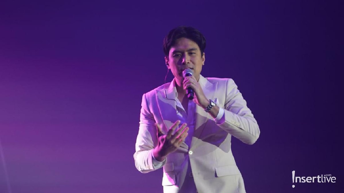 Christian Bautista menggelar konsernya bersama Bunga Citra Lestari dan Ronan Keating tadi malam&comma; Minggu &lpar;29&sol;2&rpar;&period; Yuk&comma; intip&excl;