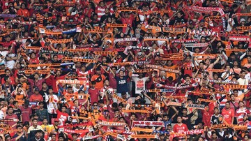 Kabar Sport CNN Terbaru : Harapan Jakmania Musim Depan: Thomas Doll Balik, Ciro Gabung Persija