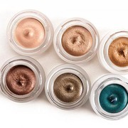 Eyeshadow Cream untuk Tampilkan Mata Berkilau
