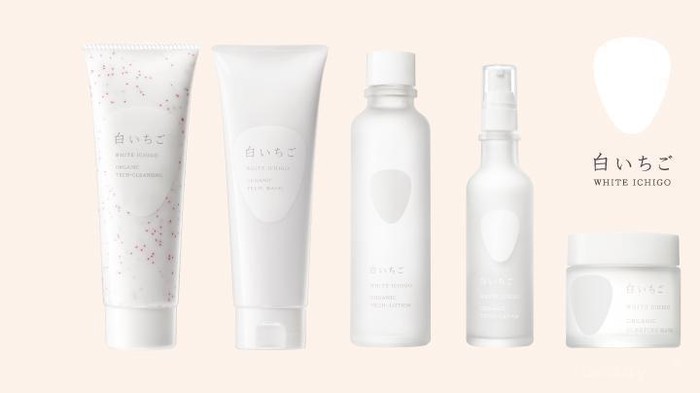 Rangkaian Produk Skincare Organik Berbahan Strawberry Putih