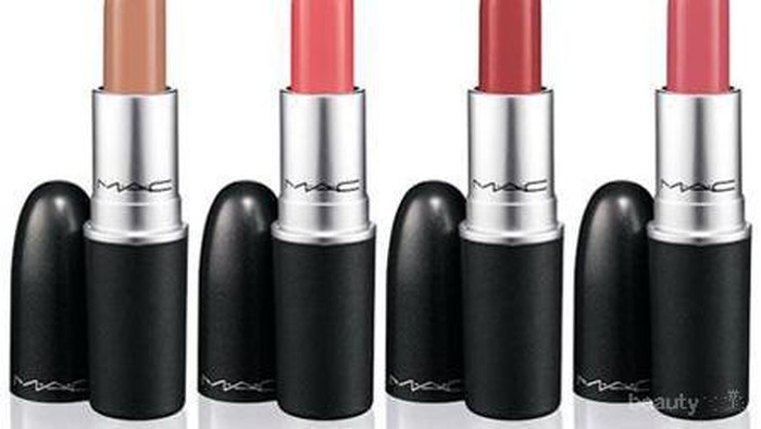4 Warna Lipstik Untuk Makeup Natural Saat Pergi ke Kantor