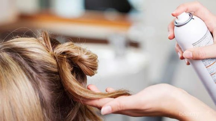 5 Hairspray Terbaik Favorit Stylist Hollywood