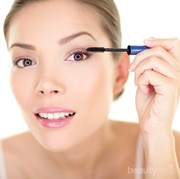 Tips Makeup Natural Saat Traveling