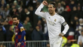 Sergio Ramos Masih Ingin Bentrok dengan Messi di La Liga
