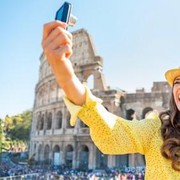 Makeup yang Tepat untuk Traveling