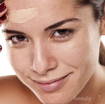 Tips Mudah Aplikasikan Makeup untuk Kulit Kering