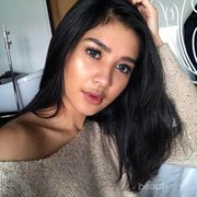 Kamu Pemilik Kulit Sawo Matang? Ini 3 Warna Lipstik Terbaik untukmu