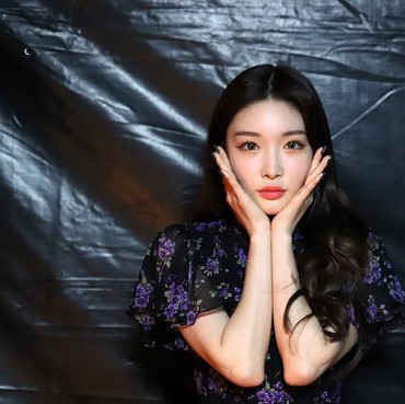 Wajah Chungha Tampak Beda, Netizen Curiga Oplas