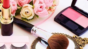 5 Brand Makeup Favorit Wanita Usia 30-an