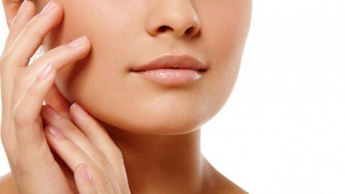 Tips Mudah Cegah Bibir Kering & Pecah-Pecah Saat Puasa