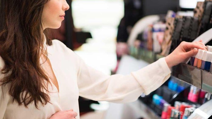 Jangan Sampai Rugi! Begini Lho Tips Belanja Makeup Secara Cerdas Saat Sale!