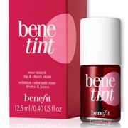 3 Rekomendasi Lip Balm yang Digunakan oleh Selebriti Hollywood