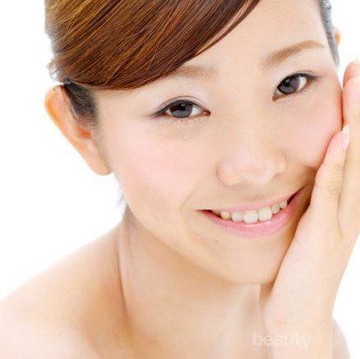 Tips Makeup Agar Tampak 5 Tahun Lebih Muda