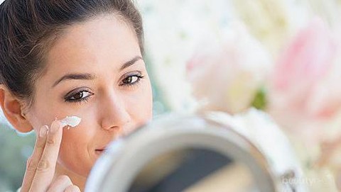 5 Kesalahan Yang Sering Dilakukan Saat Memakai Sunblock 5 Kesalahan Yang Sering Dilakukan Saat Memakai Sunblock