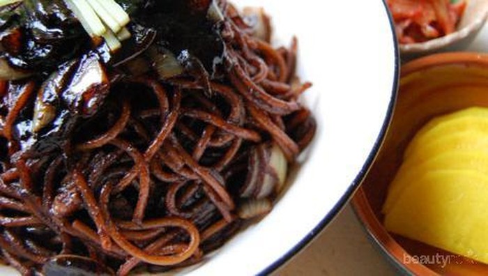 Daftar Makanan yang Sering Muncul di Drama Korea