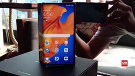 VIDEO: Huawei Mate Xs Dijual Lebih Mahal dari Motor Sport R15