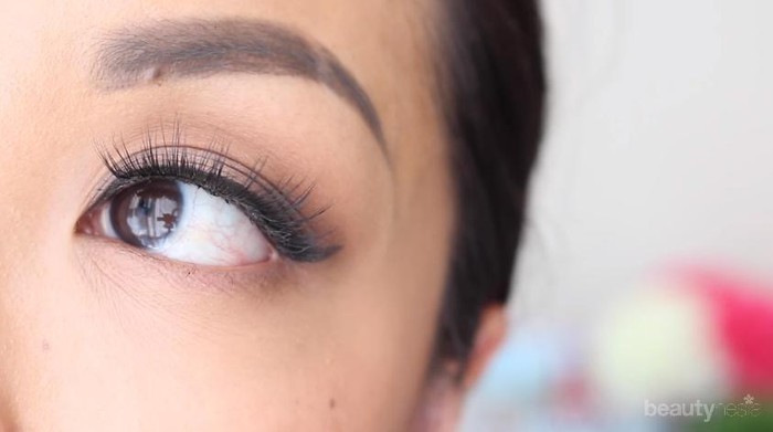 Cara Memakai Bulu Mata Palsu untuk Pemula