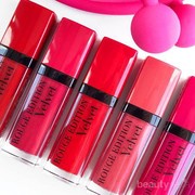 4 Lipstik Favorit dari Beauty Blogger