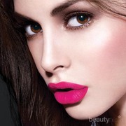 3 Brand Waterproof Matte Lipstik Terbaik Cerahkan Wajah Saat Mudik