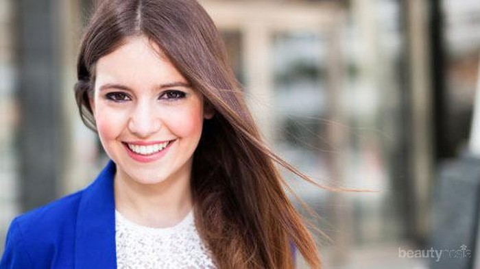 Tampil Lebih Percaya Diri dengan Natural Look Saat Bekerja