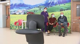 VIDEO: Robot Temi Bisa Dapat Menghubungi Orang Tercinta