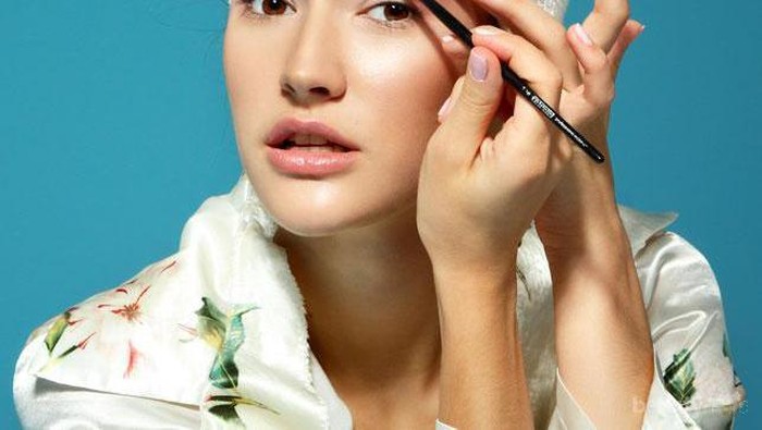 Pensil Alis Rp100 Ribuan untuk Tampil Lebih Percaya Diri