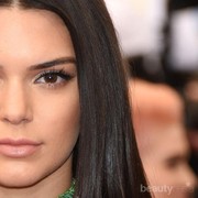 Mau Coba Gaya Makeup Nude? Perhatikan Hal Ini