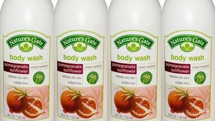 4 Body Wash Terbaik Atasi Kulit Kering & Bersisik