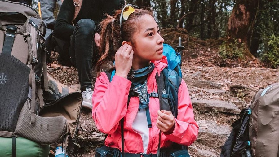 Cerita seru Nikita Willy dadakan mendaki Gunung Himalaya.