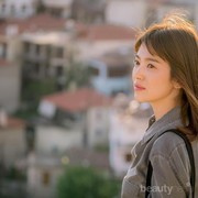 Cara Mendapatkan Rambut Lurus ala Song Hye Kyo