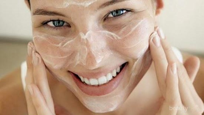 Cara Mudah Facial Sendiri di Rumah