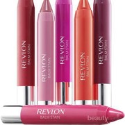 Pakai Lipstick Ini Agar Warna Bibir Tak Gampang Pudar (Bagian 2)