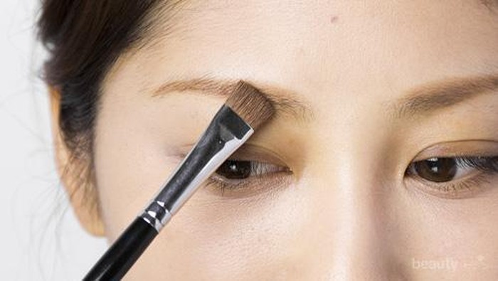 5 Produk Alis dari Jepang Agar Terlihat Lebih Natural